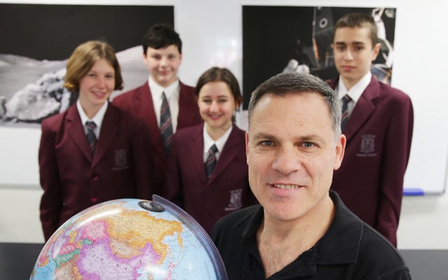 David Shteinman with Emanuel School students (from left) Cleo Woolf, Zac Fidler, Natasha Gering and Dan Bethlehem.
