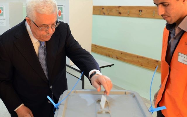Palestinian Authority President Mahmoud Abbas casting his vote in the municipal elections in Ramallah, in October 2012.. Photo: EPA/THAER GANAIM Palestinian Authority President Mahmoud Abbas casting his vote in the municipal elections in Ramallah, in October 2012.. Photo: EPA/THAER GANAIM