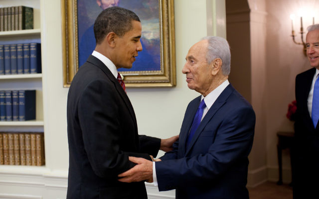 President Barack Obama welcomes Israeli President Shimon Peres in the Oval Office Tuesday, May 5, 2009. Official White House Photo by Pete Souza. President Barack Obama welcomes Israeli President Shimon Peres in the Oval Office Tuesday, May 5, 2009. Official White House Photo by Pete Souza.