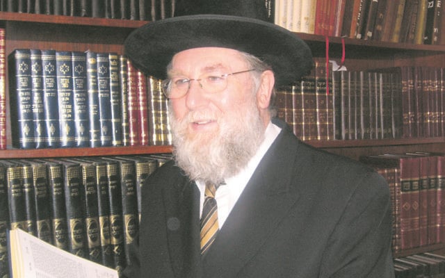Australia's second-longest-serving Orthodox rabbi is set to retire from the Perth Hebrew Congregation.