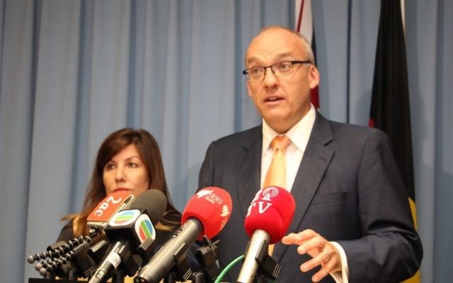 NSW Opposition leader Luke Foley addressing members of the multicultural media at NSW Parliament House. Photo: Shane Desiatnik