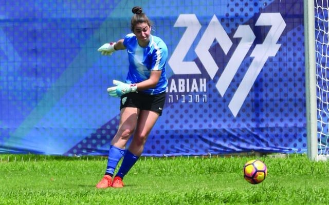 Melissa Maizels saved the day for Australia. Melissa Maizels saved the day for Australia.