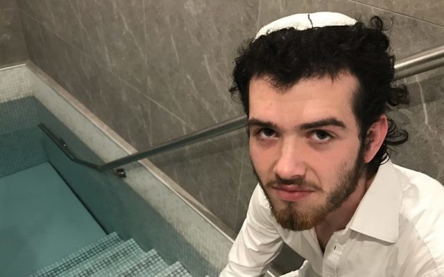 Ike Curtis has converted to Judaism through the Melbourne Beth Din. Ike Curtis has converted to Judaism through the Melbourne Beth Din.