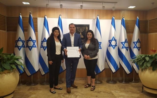 David Southwick with Sharren Haskel (left) and Michal Biran. David Southwick with Sharren Haskel (left) and Michal Biran.