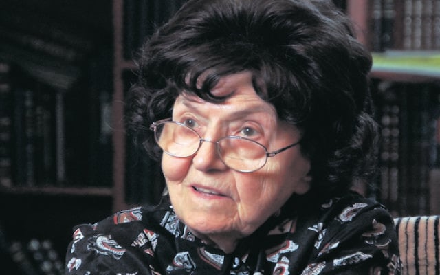 Rebbetzin Devorah Groner. Rebbetzin Devorah Groner.