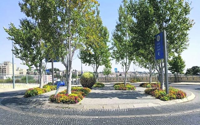 The square next to the embassy will be renamed United States Square.