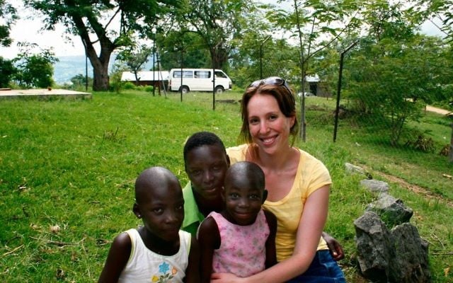 Zara Sarzin (right) with Abayudaya children in Namutumba. Zara Sarzin (right) with Abayudaya children in Namutumba.