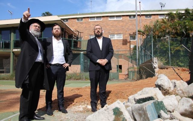 From left: Rabbi Yehoram Ulman,
Rabbi Mendy Ulman and Rabbi Eli
Schlanger on site.
Photos: Shane Desiatnik From left: Rabbi Yehoram Ulman,
Rabbi Mendy Ulman and Rabbi Eli
Schlanger on site.
Photos: Shane Desiatnik