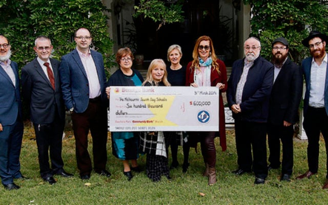 The Jewish Children’s Aid Society presents a cheque for $600,000 to the
principals of Melbourne’s Jewish schools. Photo: Peter Haskin The Jewish Children’s Aid Society presents a cheque for $600,000 to the
principals of Melbourne’s Jewish schools. Photo: Peter Haskin