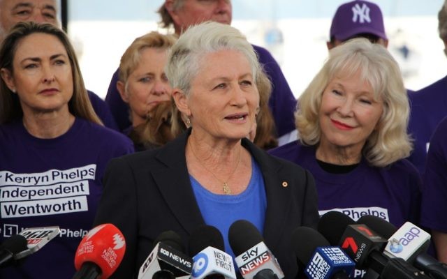 Kerryn Phelps flanked by supporters. Kerryn Phelps flanked by supporters.