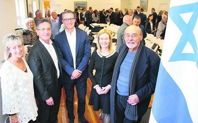 From left: Miri Orden, Allan Vidor,
Jason Sandler, Gabrielle Upton
MP and David Nathan in the
refurbished centre.
Photo: Shane Desiatnik From left: Miri Orden, Allan Vidor,
Jason Sandler, Gabrielle Upton
MP and David Nathan in the
refurbished centre.
Photo: Shane Desiatnik
