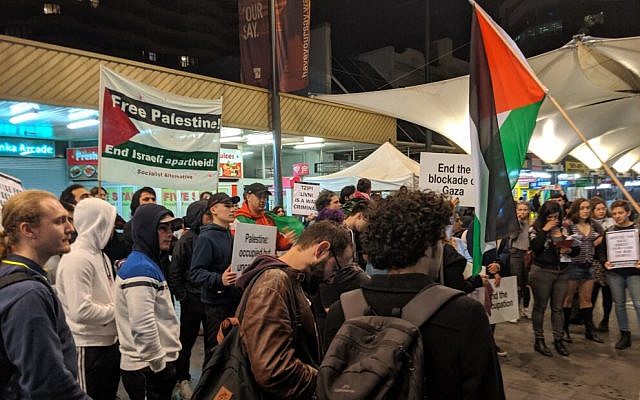 The protesters in Bondi Junction on Wednesday night. Photo: Palestine Action Group Sydney The protesters in Bondi Junction on Wednesday night. Photo: Palestine Action Group Sydney
