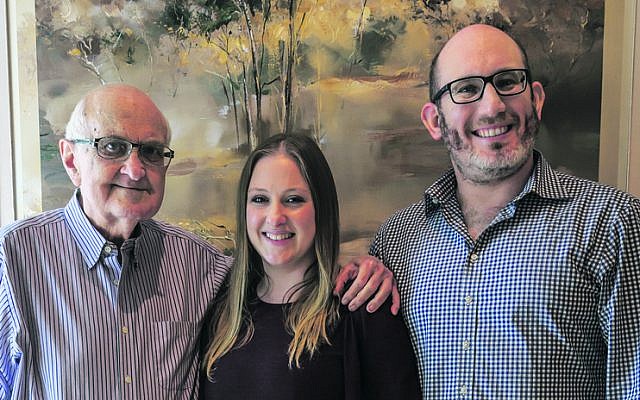 Leon Goldman (left) with daughter
Terri Lazarus and son-in-law
Jonathan Lazarus. Leon Goldman (left) with daughter
Terri Lazarus and son-in-law
Jonathan Lazarus.