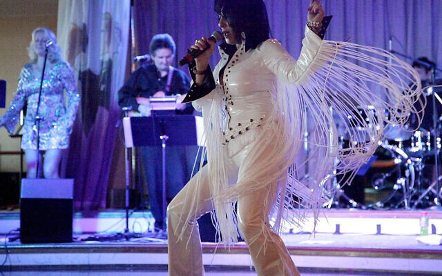 Jacqueline Feilich channelling Elvis Presley. Jacqueline Feilich channelling Elvis Presley.