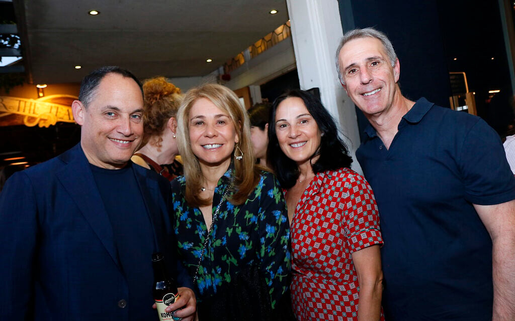 From left: Rapahel and Fiona Geminder, Debra and Ron Kiven. From left: Rapahel and Fiona Geminder, Debra and Ron Kiven.