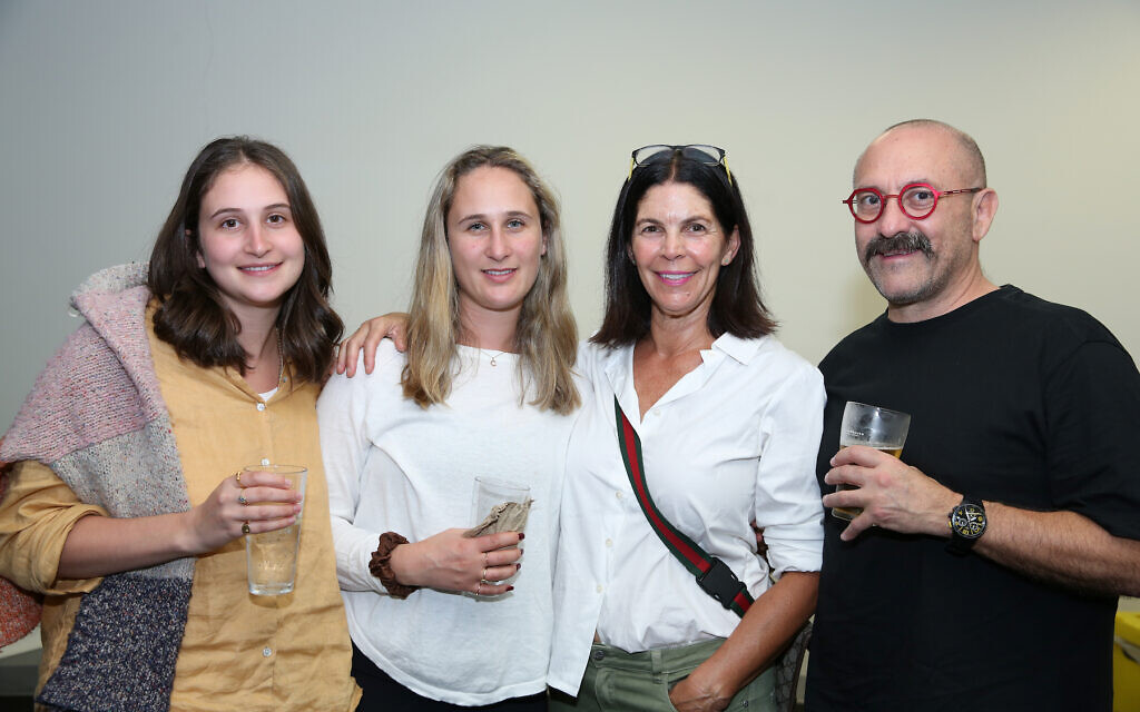 Julia and Cara Milwidsky, Brenda and Gary Berman. Julia and Cara Milwidsky, Brenda and Gary Berman.