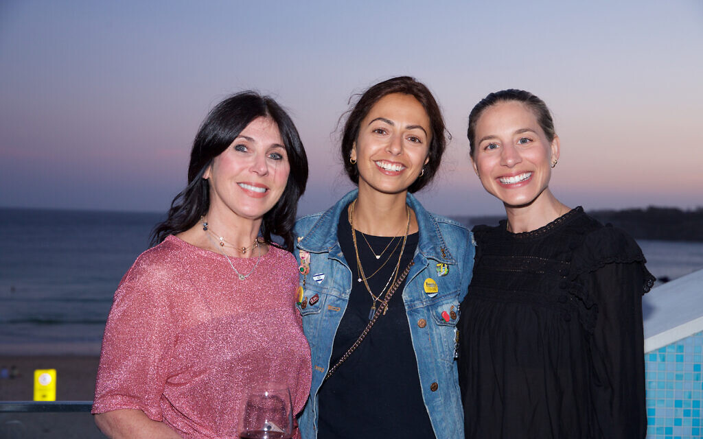 Shellee Maister, Leyat Reuben, Rachel Cohen. Shellee Maister, Leyat Reuben, Rachel Cohen.