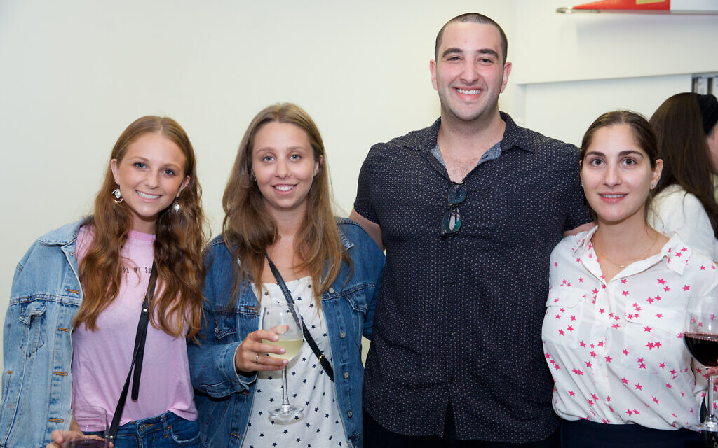 Tayla Cohen, Daria Borecki, Josh Gishen, Danya Saltoon. Tayla Cohen, Daria Borecki, Josh Gishen, Danya Saltoon.
