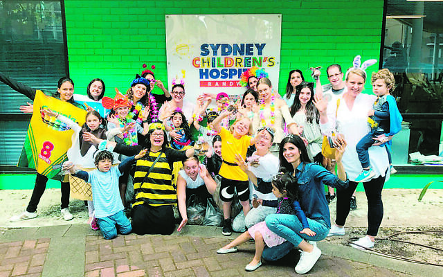Jewish volunteers bringing some festive cheer to patients at the Sydney Children's Hospital, Randwick. Jewish volunteers bringing some festive cheer to patients at the Sydney Children's Hospital, Randwick.