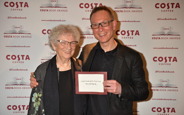 Lien de Jong and Bart van Es at the Costa
Book awards ceremony in January 2019. Lien de Jong and Bart van Es at the Costa
Book awards ceremony in January 2019.