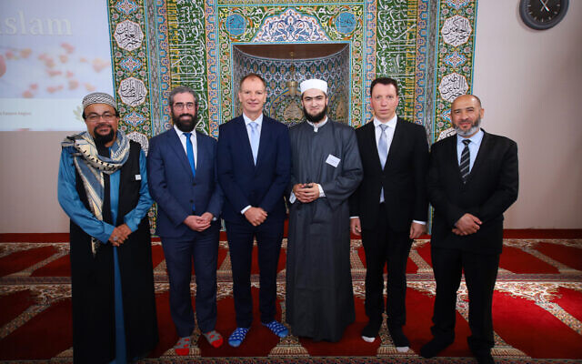 From left: Mohamed Mohideen, Rabbi Yaakov Glasman, David Southwick,
Imam Abdurrahman Zyka, Dvir Abramovich, and president of the Australian
Federation of Islamic Councils Dr Rateb Jneid at the Lysterfield Mosque.
Photo: Peter Haskin From left: Mohamed Mohideen, Rabbi Yaakov Glasman, David Southwick,
Imam Abdurrahman Zyka, Dvir Abramovich, and president of the Australian
Federation of Islamic Councils Dr Rateb Jneid at the Lysterfield Mosque.
Photo: Peter Haskin