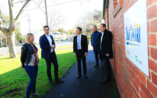 Josh Burns (second from left), Dvir Abramovich and Martin Foley with
representatives from Middle Park Kindergarten on Tuesday. Photo: Peter Haskin Josh Burns (second from left), Dvir Abramovich and Martin Foley with
representatives from Middle Park Kindergarten on Tuesday. Photo: Peter Haskin