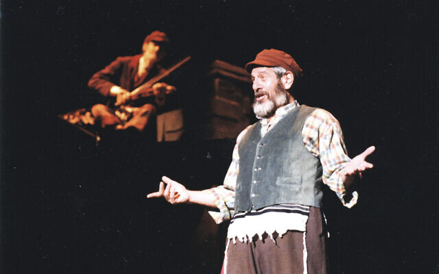 Chaim Topol performs in Fiddler on the Roof during his 1998 Australian tour. Photo: AJN file/Nigel Clements Chaim Topol performs in Fiddler on the Roof during his 1998 Australian tour. Photo: AJN file/Nigel Clements