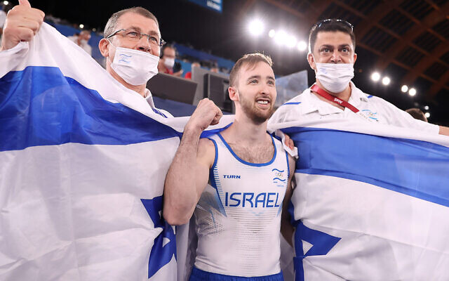 Artem Dolgopyat of Team Israel celebrates winning gold in the men's floor exercise final at the Tokyo 2020 Olympic Games. Photo: Getty Images Artem Dolgopyat of Team Israel celebrates winning gold in the men's floor exercise final at the Tokyo 2020 Olympic Games. Photo: Getty Images