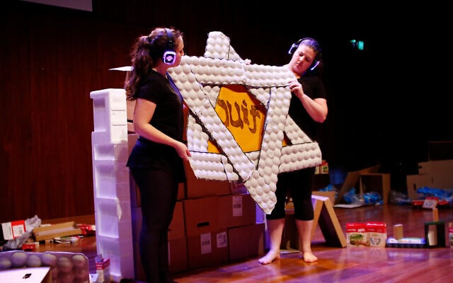 24-4-17. Leibler Yavneh College. "Singing Swallows" crerated by Romi Kupfer. Romi Kupfor (left), Tammy Cohen. Photo: Peter Haskin 24-4-17. Leibler Yavneh College. "Singing Swallows" crerated by Romi Kupfer. Romi Kupfor (left), Tammy Cohen. Photo: Peter Haskin
