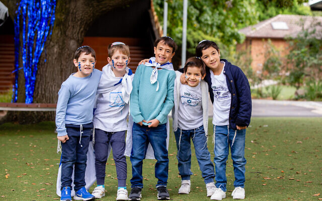 Students at Leibler Yavneh College. Students at Leibler Yavneh College.