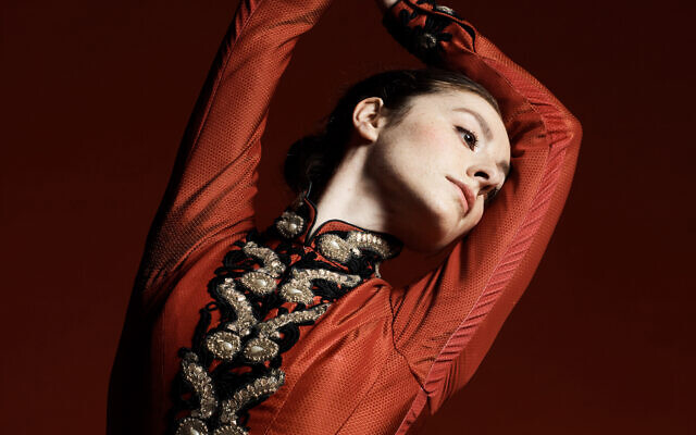 Anna Karenina featuring Imogen Chapman. Photo: Simon Eeles Anna Karenina featuring Imogen Chapman. Photo: Simon Eeles