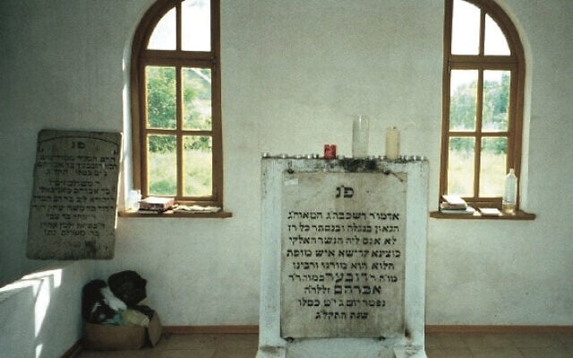 The matzeva over the grave of the Maggid, Hanipol, Ukraine. Photo: Yigal Burstein The matzeva over the grave of the Maggid, Hanipol, Ukraine. Photo: Yigal Burstein