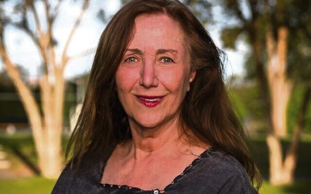 Daphne Flax. Daphne Flax.