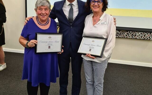 MP Matt Thistlethwaite with award winners Vicki Israel (left) and Kathy Sharp. MP Matt Thistlethwaite with award winners Vicki Israel (left) and Kathy Sharp.