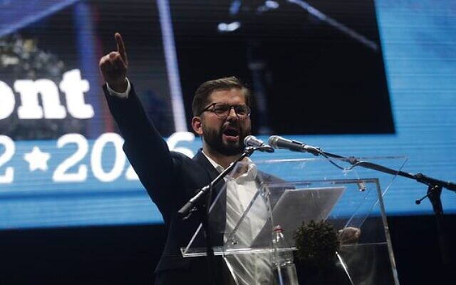 Chilean president-elect Gabriel Boric last Sunday.
Photo: Cris Saavedra Vogel/Anadolu Agency via Getty Images Chilean president-elect Gabriel Boric last Sunday.
Photo: Cris Saavedra Vogel/Anadolu Agency via Getty Images