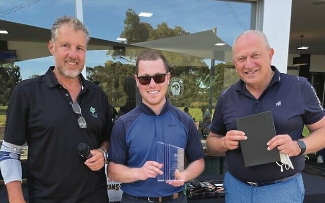 Overall winner Shane Feldman (centre) with presenters Tony Beaconsfield (left) and Peter Janovic (right). Overall winner Shane Feldman (centre) with presenters Tony Beaconsfield (left) and Peter Janovic (right).