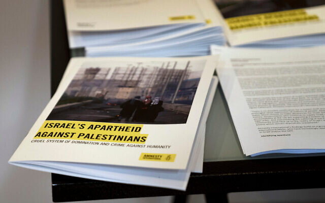 Copies of Amnesty International's report "Israel's Apartheid Against Palestinians".
Photo: AP Photo/Maya Alleruzzo Copies of Amnesty International's report "Israel's Apartheid Against Palestinians".
Photo: AP Photo/Maya Alleruzzo