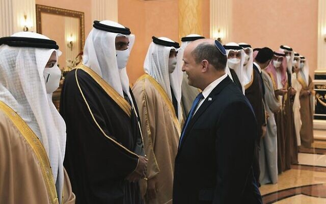 Naftali Bennett was received by an honour guard at the palace of Bahraini Crown Prince and Prime Minister Salman bin Hamad Al Khalifa.
Photo: Haim Zach, GPO Naftali Bennett was received by an honour guard at the palace of Bahraini Crown Prince and Prime Minister Salman bin Hamad Al Khalifa.
Photo: Haim Zach, GPO