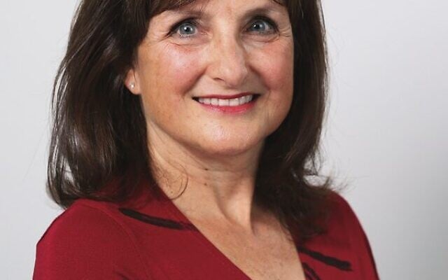 Ginette Searle. Ginette Searle.