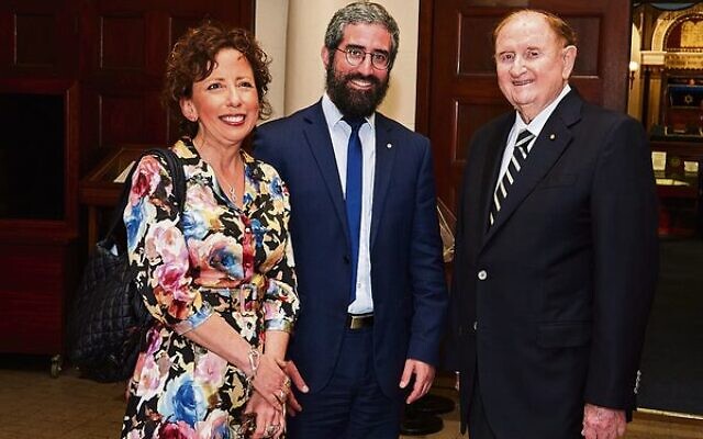 From left: Simone Szalmuk-Singer, Rabbi Yaakov Glasman, John Gandel. From left: Simone Szalmuk-Singer, Rabbi Yaakov Glasman, John Gandel.