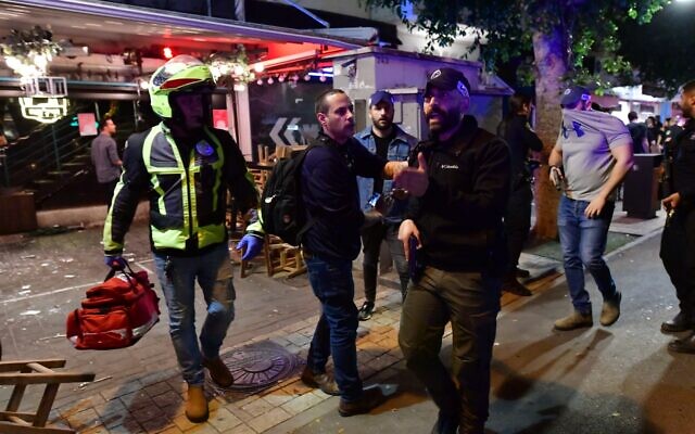 Police and rescue workers at the scene of a terror attack on Dizengoff street, central Tel Aviv. Photo: Avshalom Sassoni/FLASH90 Police and rescue workers at the scene of a terror attack on Dizengoff street, central Tel Aviv. Photo: Avshalom Sassoni/FLASH90