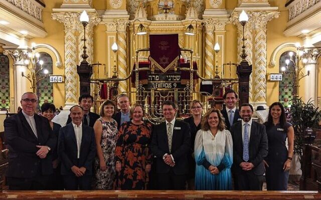 Newly elected Sydney councillors attended a Shabbat service at the Great Synagogue. Newly elected Sydney councillors attended a Shabbat service at the Great Synagogue.