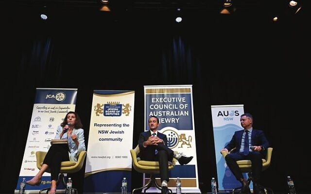 From left: Allegra Spender, Dave Sharma and Matt Thistlethwaite at the forum. Photo: AAP Image/Steven Saphore From left: Allegra Spender, Dave Sharma and Matt Thistlethwaite at the forum. Photo: AAP Image/Steven Saphore