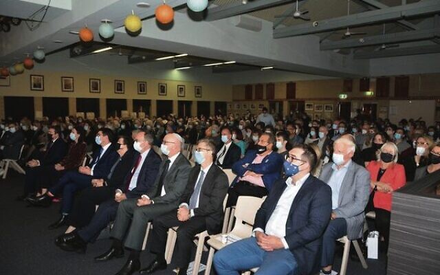 The Perth Jewish community came out in force to commemorate Yom Hashoah at Carmel School. The Perth Jewish community came out in force to commemorate Yom Hashoah at Carmel School.