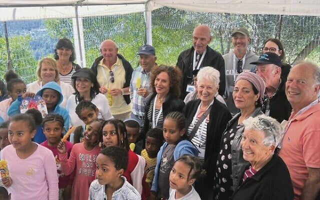 Participants visit an absorption centre. Participants visit an absorption centre.