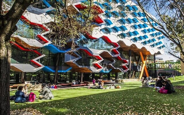 Photo: La Trobe University website Photo: La Trobe University website