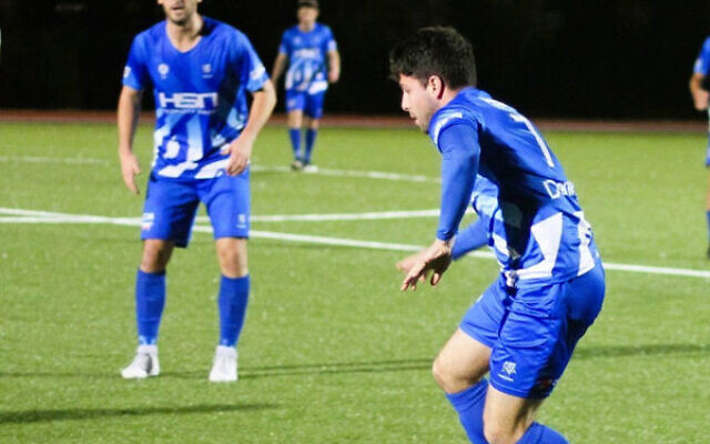 Hakoah's Jordan Koton in action in their round 6 Australia Cup win over Sydney Uni on Tuesday night. Hakoah's Jordan Koton in action in their round 6 Australia Cup win over Sydney Uni on Tuesday night.