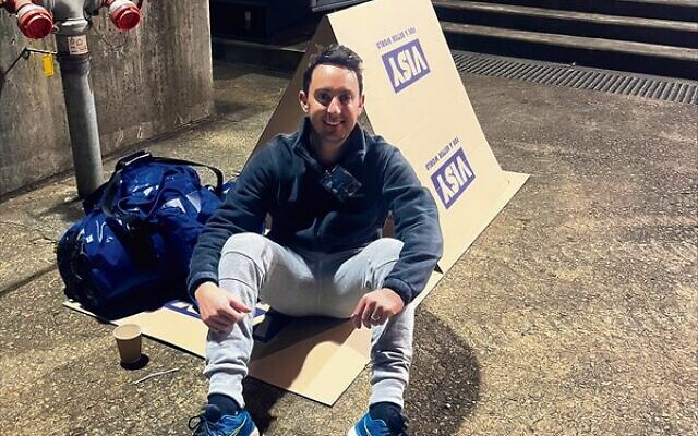 Brad Rom, CEO of the Dinner Ladies, participated in the sleepout for the first time. Brad Rom, CEO of the Dinner Ladies, participated in the sleepout for the first time.