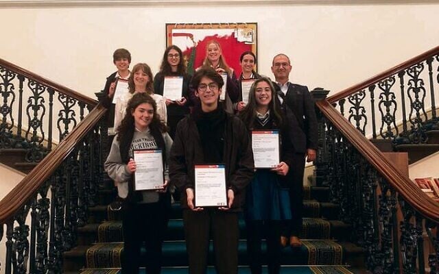 The J-Voice Committee receiving their certificates at the recent ceremony. The J-Voice Committee receiving their certificates at the recent ceremony.