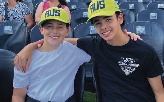 Oliver Mohr (left), Asher Mohr. Oliver Mohr (left), Asher Mohr.